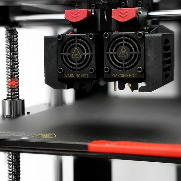 Raise3D-Pro3-dual-extruder-3D-printer-3DHUBgr-02 Raise3D-Pro3-dual-extruder-3D-printer-3DHUBgr