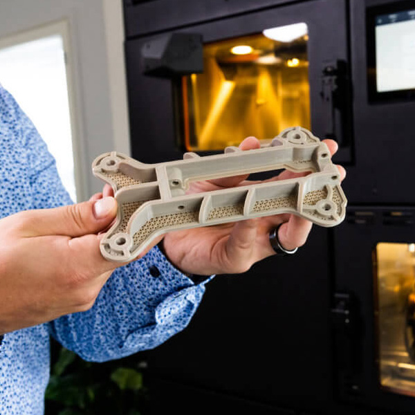 minifactory-ultra2-industrial-3D-printer-3DHUBgr-04 minifactory-ultra2-industrial-3D-printer-3DHUBgr
