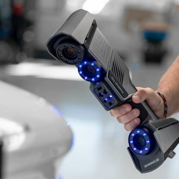 SHINING-3D-FreeScan-Trio-3d-scanner-3DHUBgr